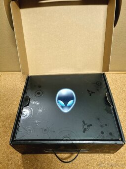 RARITA - Dell Alienware M11x-R3 - 8