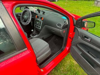 Ford Focus - 8