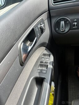 VW touran 1.4 tsi - 8