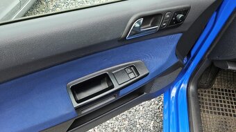 VOLKSWAGEN POLO 1,2 40 kW Comfortline - 8