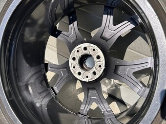 21” BMW X5 styling 741M letní sada - 8