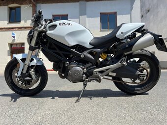 DUCATI MONSTER 696 - 8