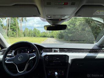 Volkswagen Passat - 8