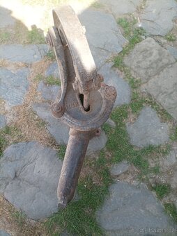 Ruční pumpa - 8