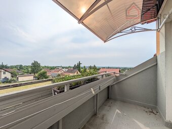 Prodej bytu 1+kk s terasou, garážovým a venkovním stáním – B - 8