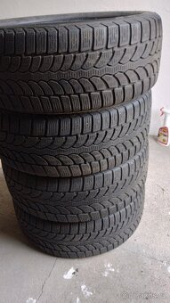 Sada zimni pneu 205/50-17 Bridgestone okolo 4,5-5,5mm - 8