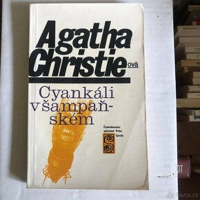 Knihy Aghata Christie, Mix 40 titulů, nekonečná noc atd. - 8