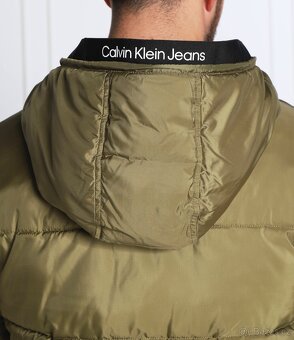 Bunda Calvin Klein Jeans olivová M - 8