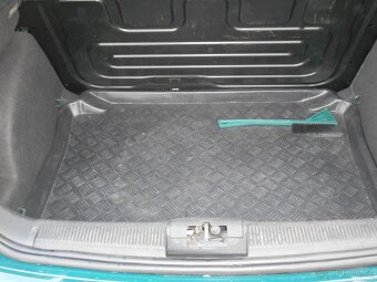 Škoda fabia 1.4MPI,nová STK - 8
