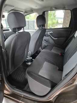 Duster 1.6i 16V 4X4, 95tkm, servis Dacia, výbava - 8
