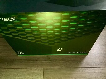 Xbox Series X 1 TB + 2 ovladače - 8