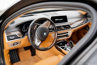 BMW 760 Li - 8