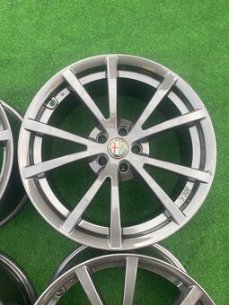 ALU KOLA ALFA ROMEO 5X98 R17’ 147 Q2 TI - 8
