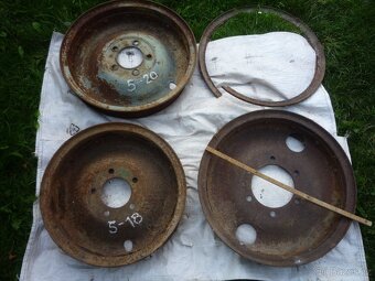 prodám šavle na traktor, sedačky, disky kol, kulové závěsy.. - 8