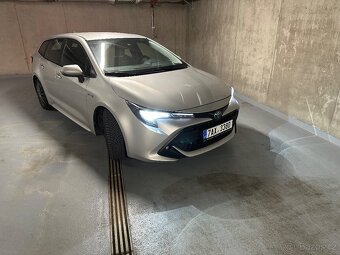Toyota Corolla k zapůjčení - 8