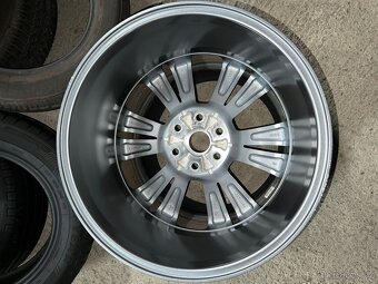 Sada disků MB Xclasse 18“ - 8