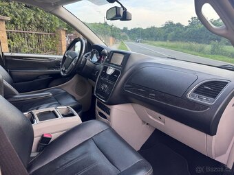 Chrysler Town Country 3,6 LPG Limited DVD 2012 - 8