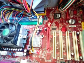 Prodám klasický stolní počítač PC AMD64 - 8