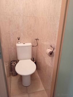 Přenechám kompletně vybavený kosmetický salón - 8
