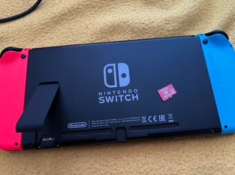 Nintendo Switch+Pro ovladač+MemoryCard+Obal+Sklo - 8