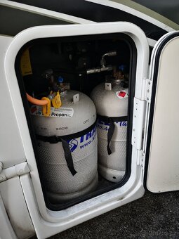 Obytné auto FIAT Ducato XGO Alkoven - 8