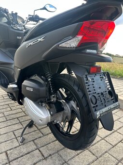 Honda PCX 125 - 8