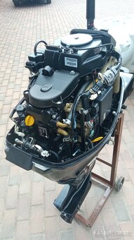 Nafukovací člun s motorem - 8