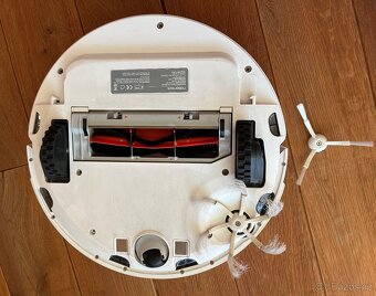 Robotický vysavač Roborock S6 + vytírání , je zachovalý - 8