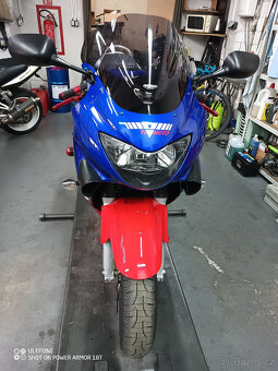 Honda CBR 600 F - 8