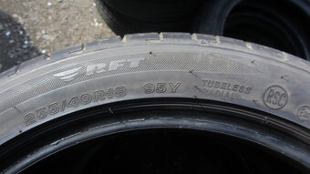 Letní pneu 255/40/18 Bridgestone Run Flat - 8