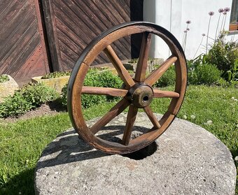 LOUKOŤOVÉ KOLO 40cm - 8
