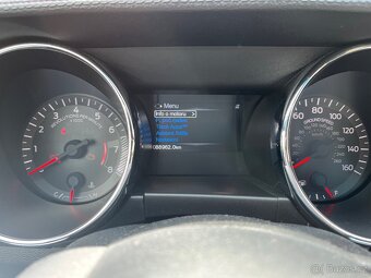 Ford Mustang 3,7 V6 Manuál - 8
