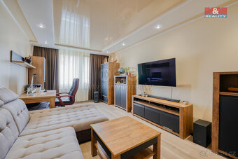 Prodej bytu 3+1, 82 m², Plzeň, ul. Nýřanská - 8