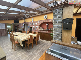 Prodej penzionu 222 m2 se zahradou, CP 1.261 m2, Votice - 8