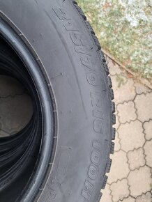 Zimní 215/70 R16 - 8