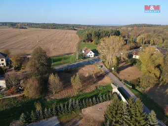 Prodej pozemku k bydlení, 1639 m², Veliny - 8