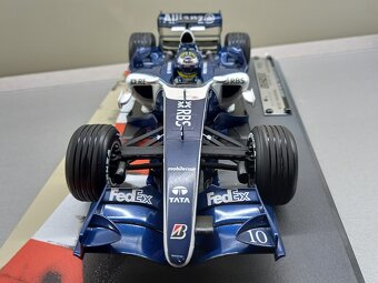 F1 WILLIAMS COSWORTH FW28 NICO ROSBERG HOTWHEELS 1:18 - 8