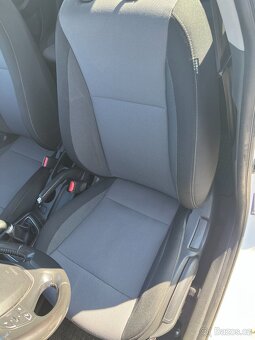 Hyundai i20 1.2 5MT - 8