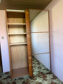 Šatní skříň s dopravou po Praze zdarma - 8