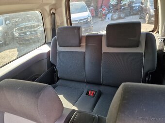 Volkswagen CADDY MAXI 1,6TDI 7 SEDADEL TAŽNÉ - 8