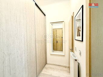 Pronájem bytu 2+kk, 41 m², Praha, ul. Navrátilova - 8