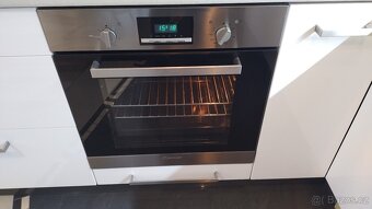 Vestavná elektrická  trouba Candy,horkovzduch,gril - 8
