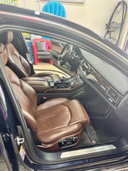 Audi A8Long verze 4,2 FSI - 8