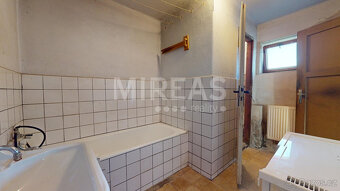 Záhornice, prodej domu 70 m2,  se stodolou na pozemku 2 388  - 8