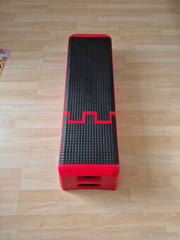 Nastavitelná aerobic step lavice inSPORTline AeroBench - 8