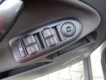 Ford Kuga 2.0TDCI , 100 kW nafta, 2008 - 8