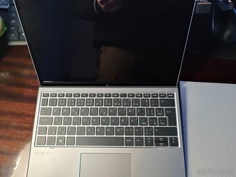 HP Elite x2 G8 - 8