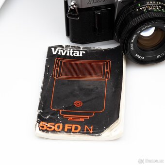 Canon AE-1 + dva objektivy + příslušenství - 8