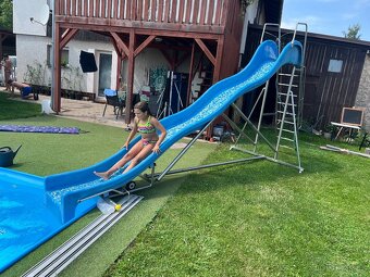 Skluzavka do bazénu - 8