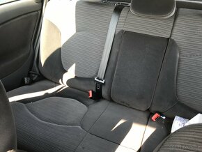 Citroen C5 2007 COMBI 1,6HDI 80kW 9HZ - dily - 8